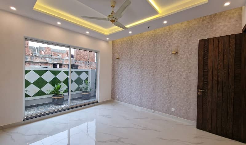 One Kanal Full House For Rent In Phase 5 Block E DHA Lahore 22