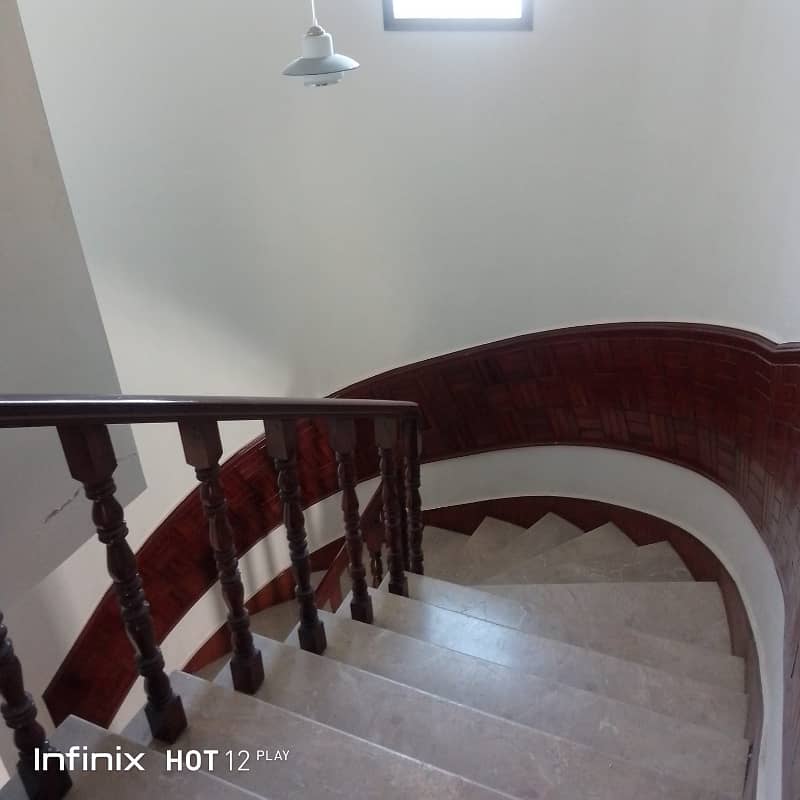 Hamza Imran offers 300 yards bungalow for rent at dha phase 6 peaceful location 3