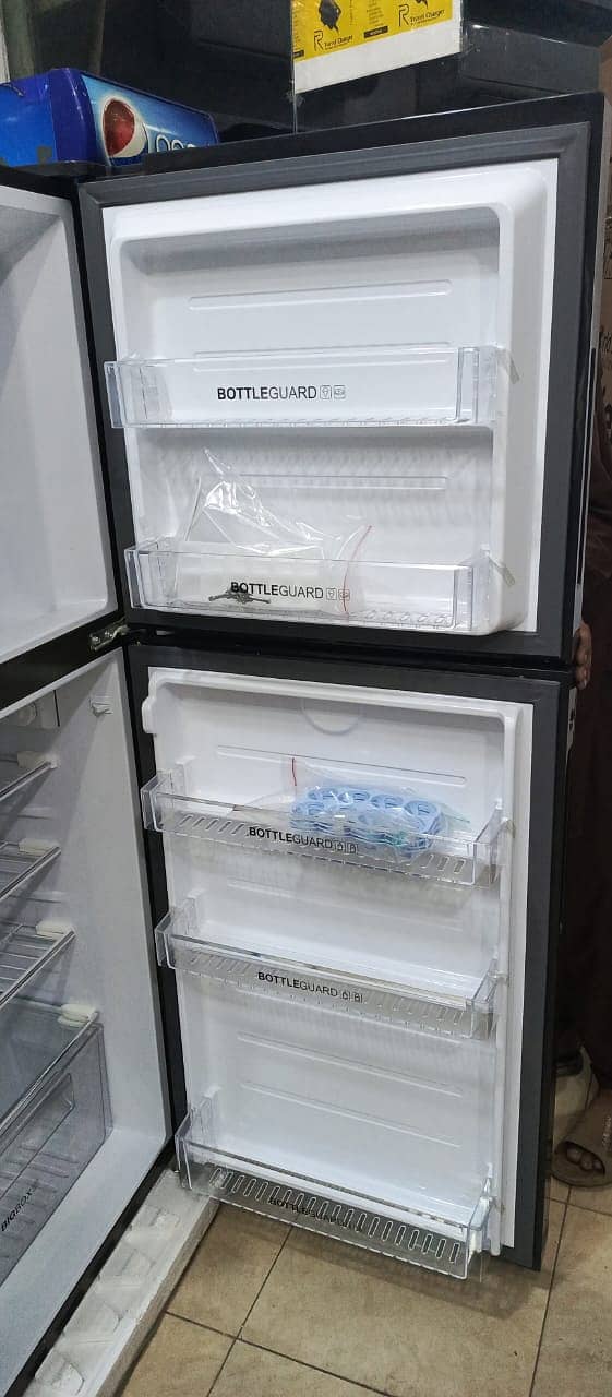Haier fridge Medium size box pack with warranty (0306=4462/443) lush S 6