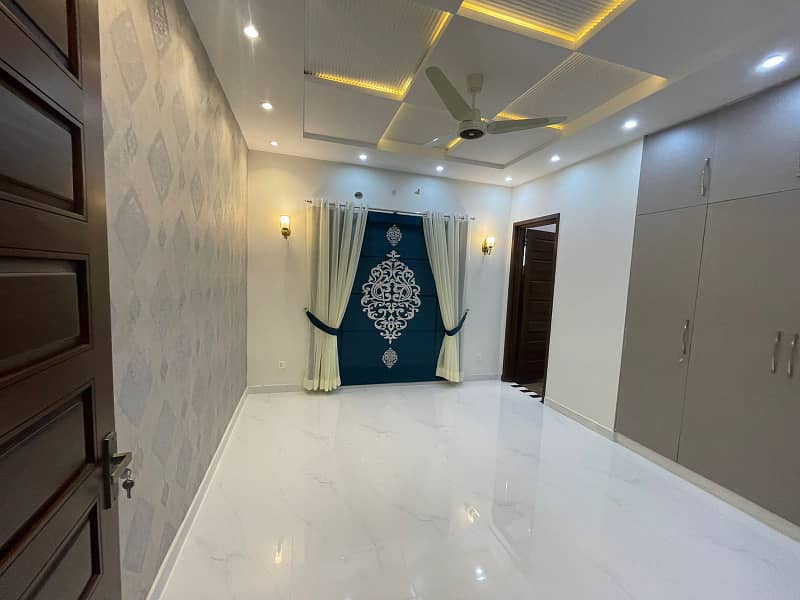 10 Marla Residential House For Sale In Shaheen Block Bahria Town Lahore 9