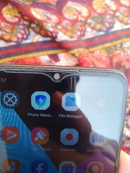 realme 5 i urgent sale with box and charger 5