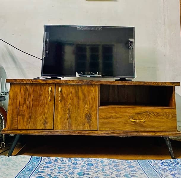 LED TV CONSOLE 2