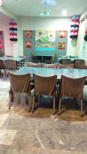 DINNING TABLE WITH 4 CHAIRS 2