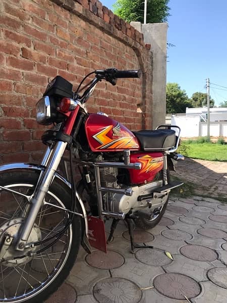 Honda CG 125 Model 2021 3