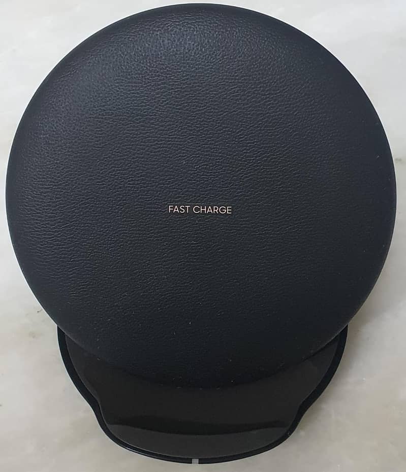 SAMSUNG WIRELESS FAST CHARGER MODEL EP-EG950 100% ORIGINAL 0