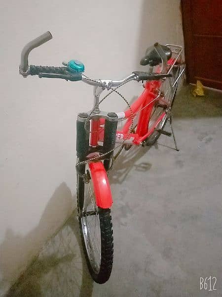 RACER BICYCLE 1