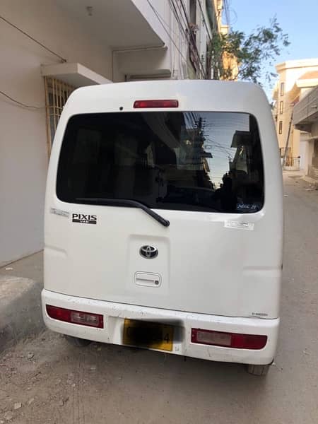 Toyota Pixis Van Same as Hijet 1