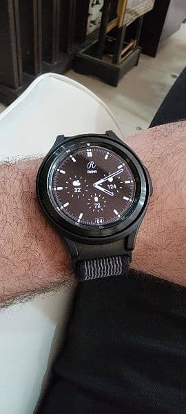 Samsung Galaxy watch 4 classic 46mm 6