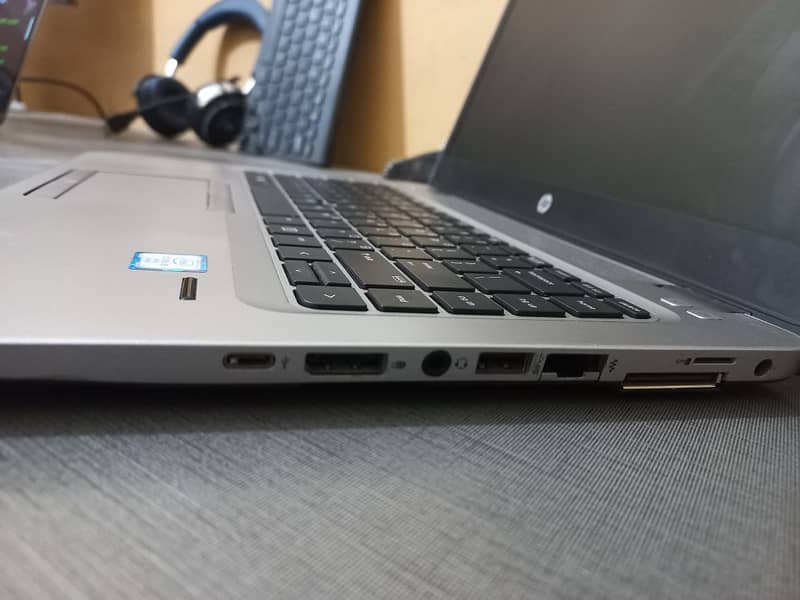 HP EliteBook Core i5 - 6th Generation 4