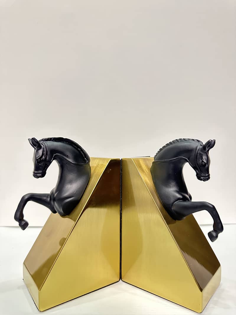 Horse Bookend 0