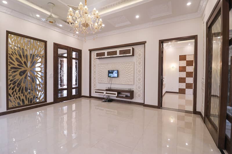 10 marla Brand new spanish design beautiful bungalow for sale in DHA phase 8 air avenue lahore cant 16