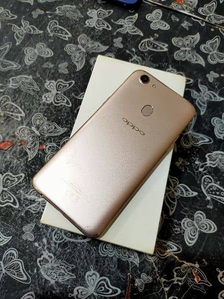 Oppo F5 4/32 with box 0