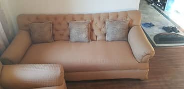 5 seater sofa set with cushions