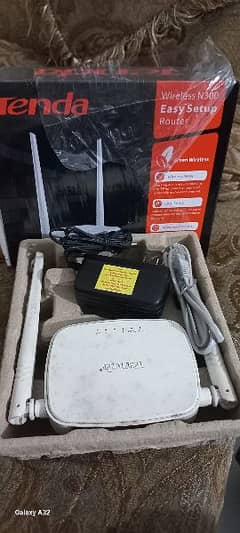 Tenda N300 Wifi Router