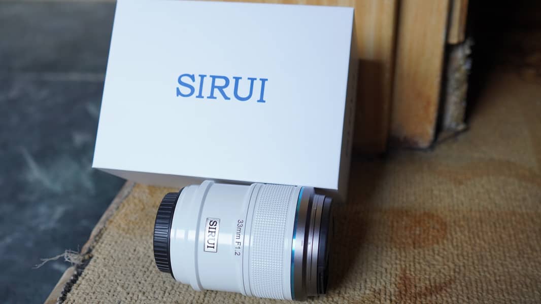 SIRUI Sniper 33mm f1.2 10