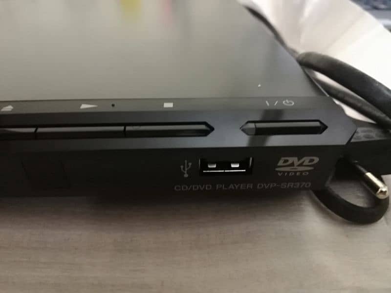 Sony DVD Player with USB Connectivity (DVP-SR370) 7