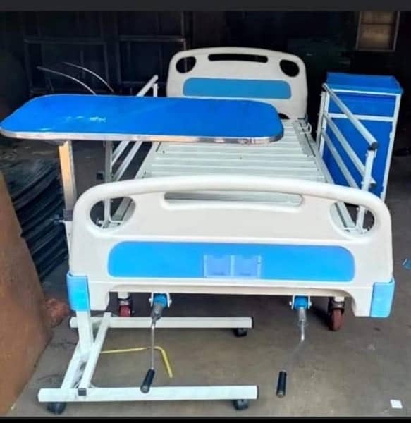 Hospital Bed / Patient Medical Up Down / Heavy Bed Strong Foldable 1