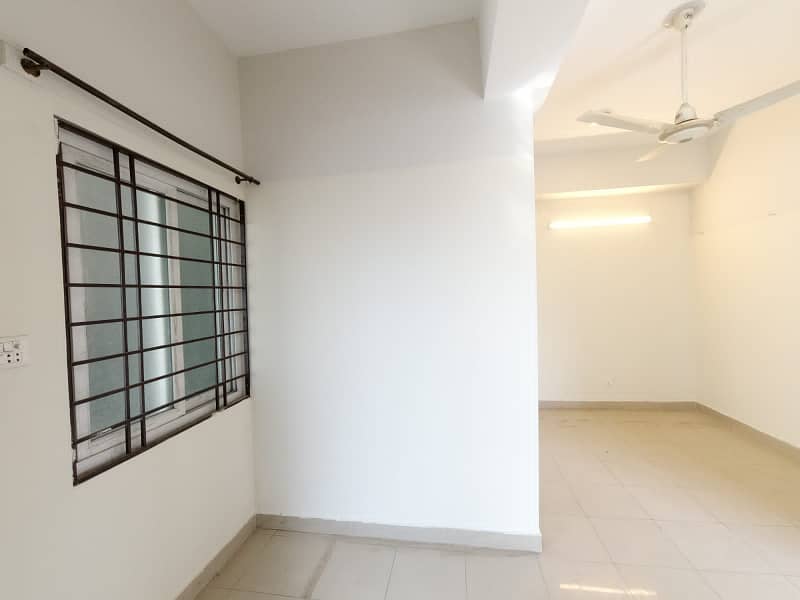 Flat for sale in G-15 Markaz Islamabad 3
