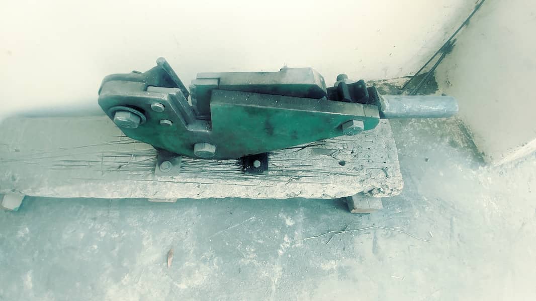 Iron and steel cutter 1