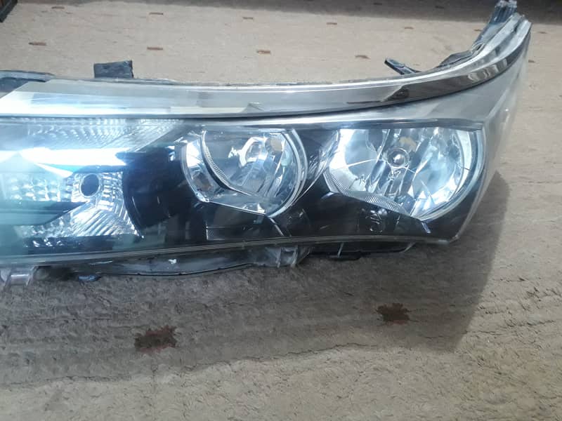 Corolla head lights 3