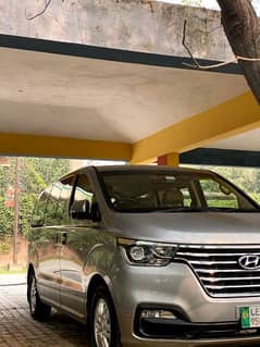 Rent a car,11 seater Hyundai Grand Starex with driver per day rent 10k 0