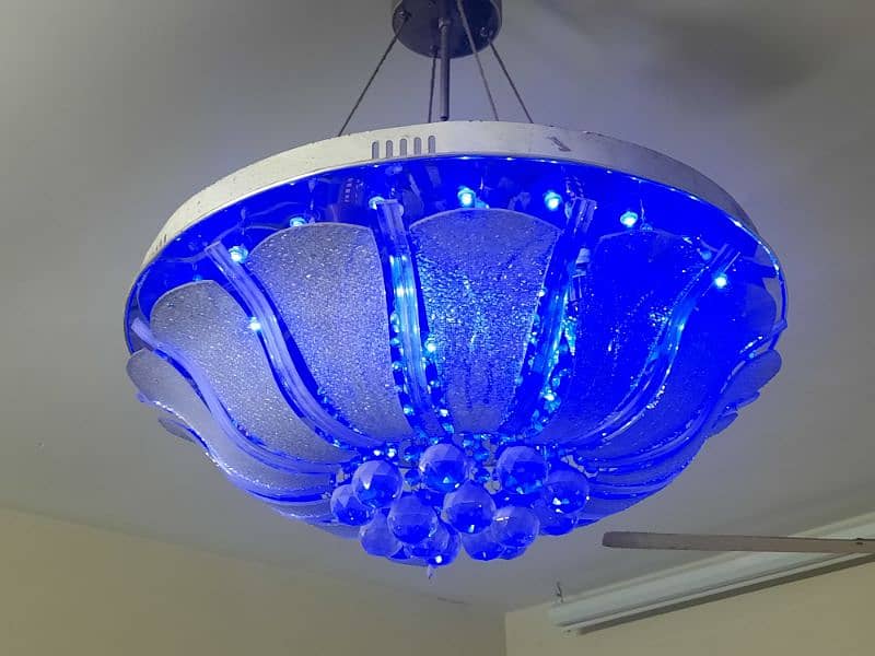Round Chandelier with bulbs and colour changing LEDs 3