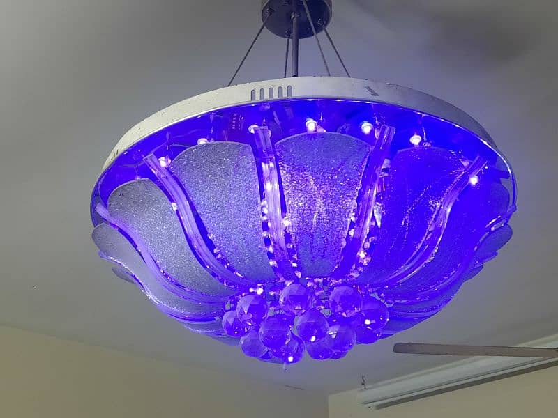 Round Chandelier with bulbs and colour changing LEDs 4