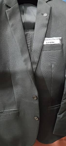Men's business black 2 piece  full suit 34 size. 1
