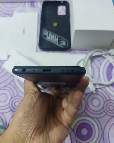 Oppo A96 in Mint Condition - Scratchless 128/8 GB 6