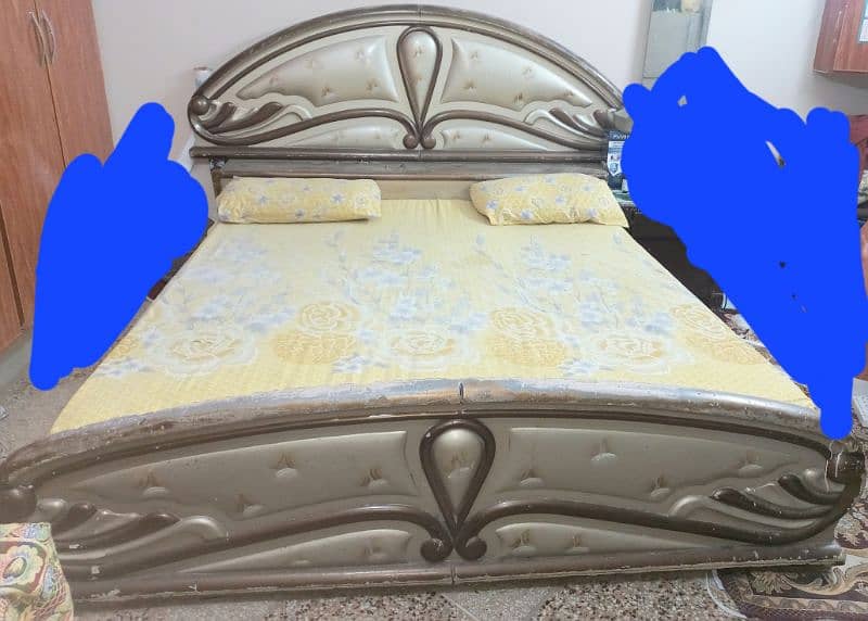 urjent sale Used king size double bed without foam for sale 4