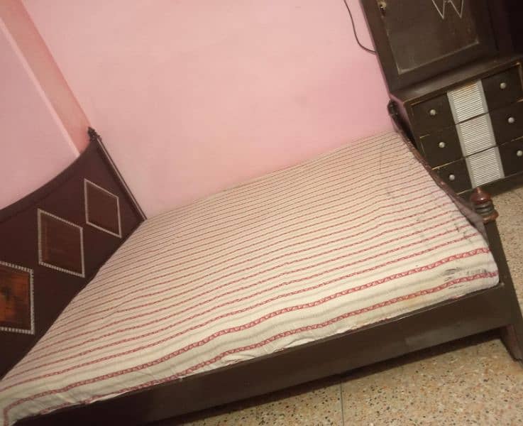 KING SIZE BED 3