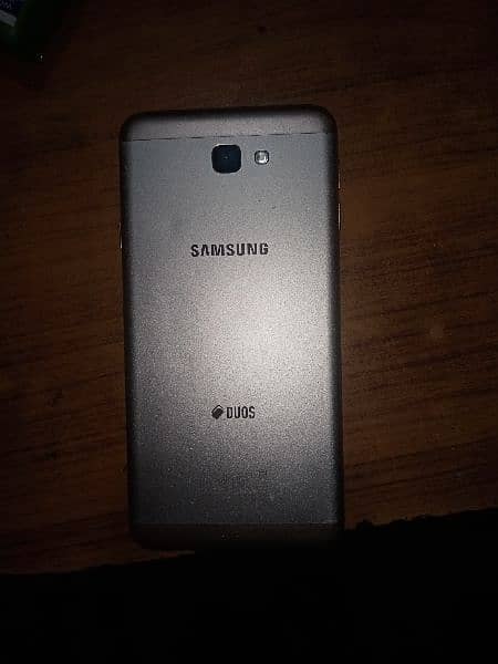 Samsung Galaxy j7 Prime 0
