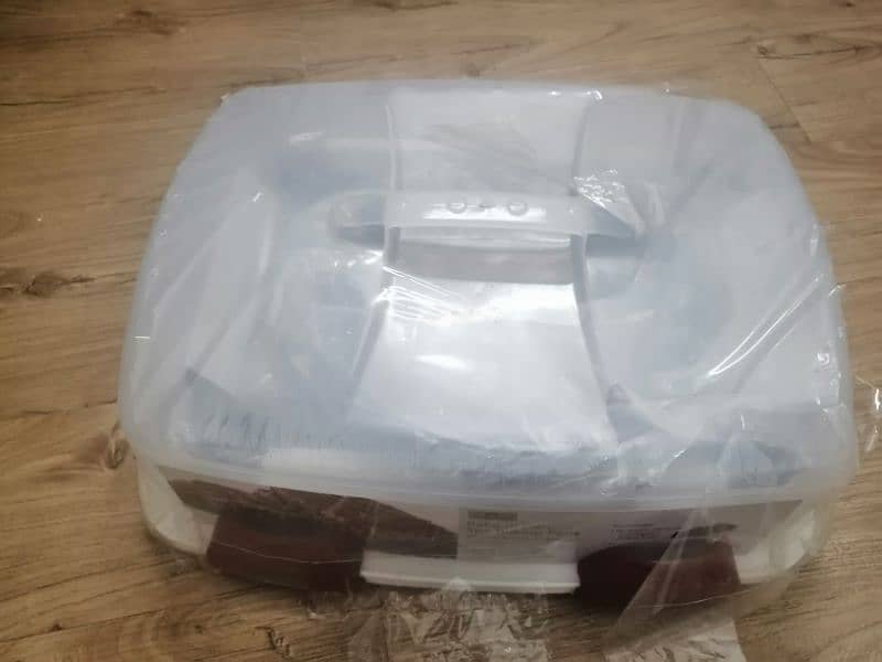 Backing pans set with plastic case 3