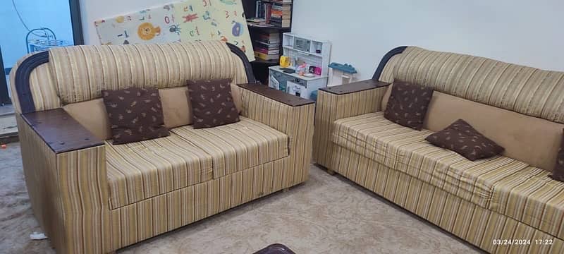 sofa set, new poshish, excellent condition, 6 seater 2