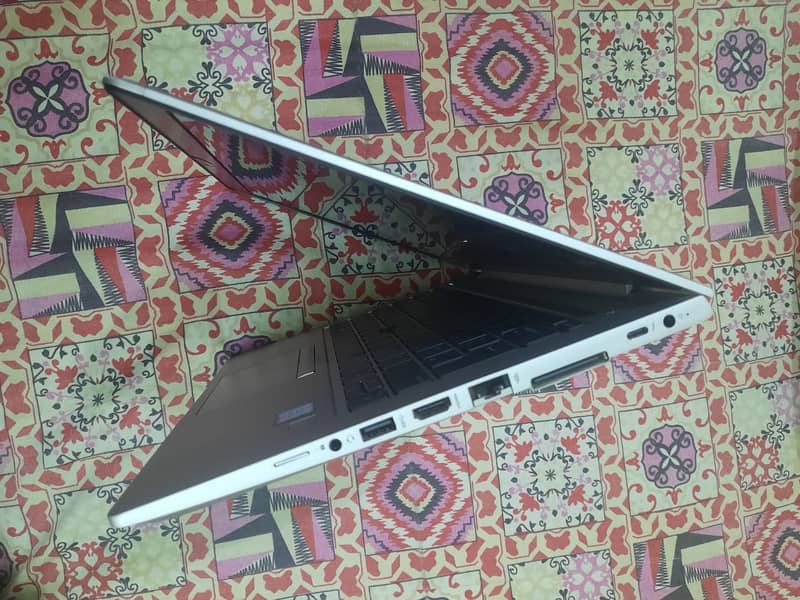 HP core i5 8th gen slim, fast & light laptop free mouse and keyboard 4