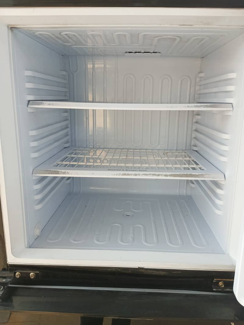 General fridge large sizeeeee (0306=4462/443) lush Sseetttt 8