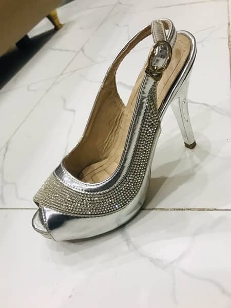 Clive Brand Formal Bridal silver heel shoes 7
