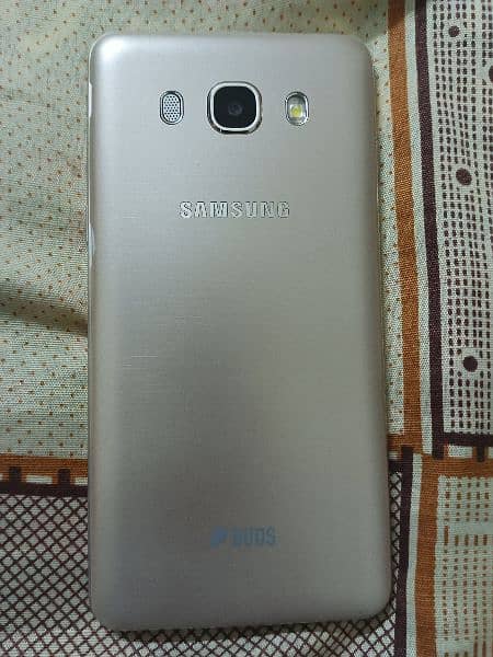 Samsung Galaxy j5(2016) 3/16gb 1