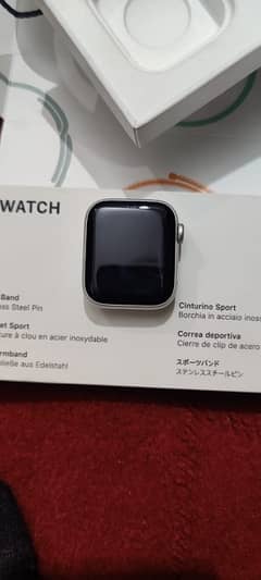 Apple watch SE gen 2 40mm with box
