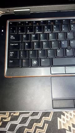 dell laptop urgent sale with free logitech wired mouse