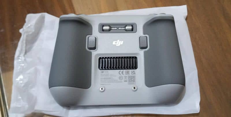 DJI RC - Remote Controller for DJI Mini 3 Pro, Mavic 3 Classic, 3
