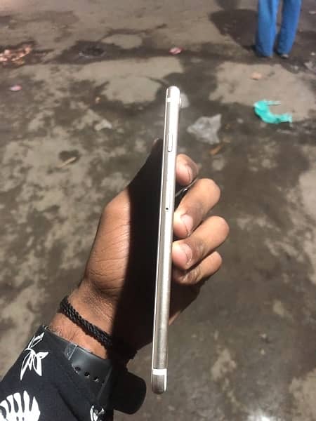 i phone 7 plus offical pta approved All ok 3