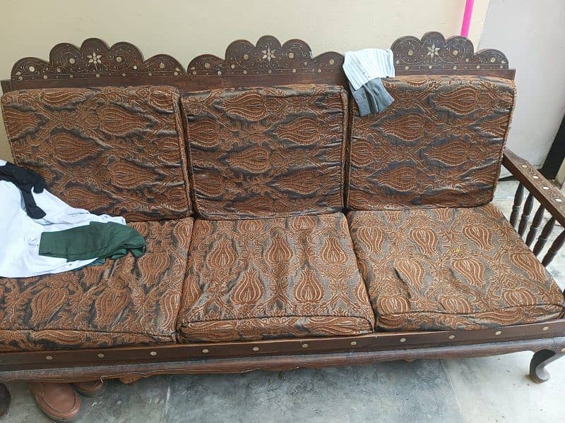 sofa lakri wood 0