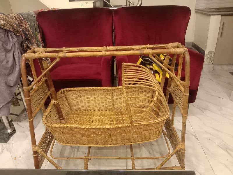 7 month use baby jhula for sale 0