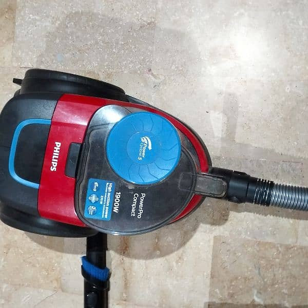 Philips Vacuum Cleaner - Used (2-3 Months) 2