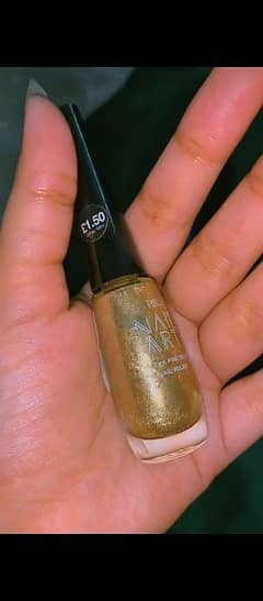 Primark new Nail Polish in two colors golden and Blue