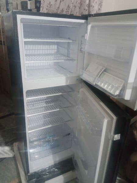 Kenwood Refrigerator KRF 23357 6