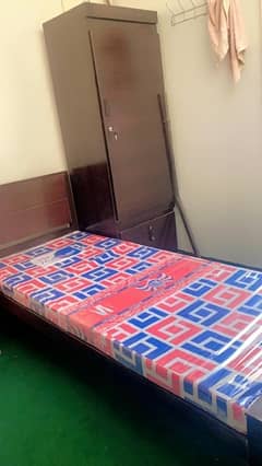 Girls Hostel Room Available for Students and job Holderلڑکیوں کا ہاسٹل