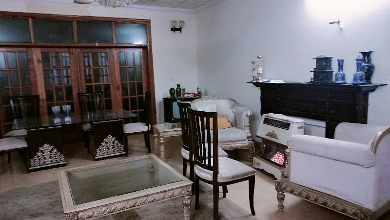 House Available For Sale In Habibullah Colony 16