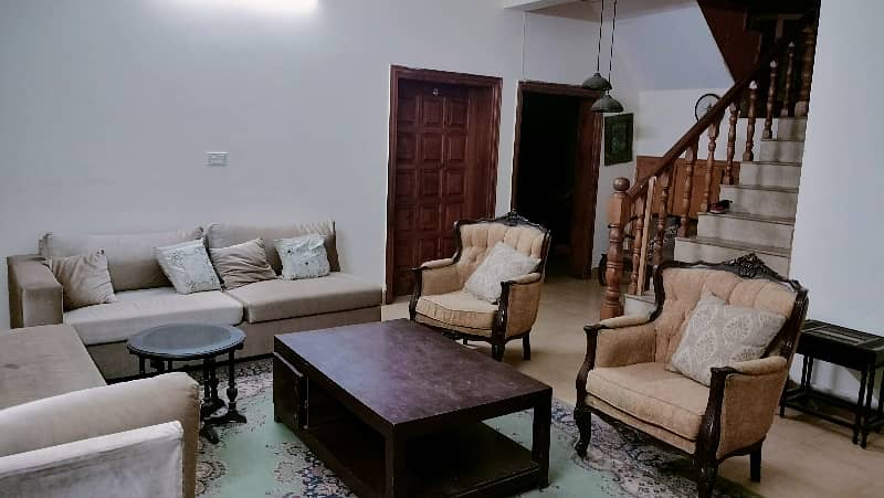 House Available For Sale In Habibullah Colony 17